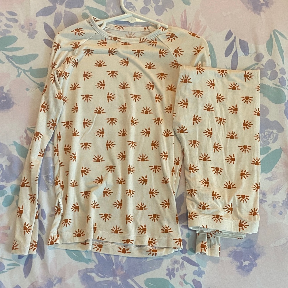 Children's Cream long sleeve lounge Set with sun Design